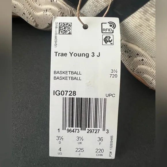 Trae Young 3 J Adidas basketball shoes sneakers size US 4 modern futuristic