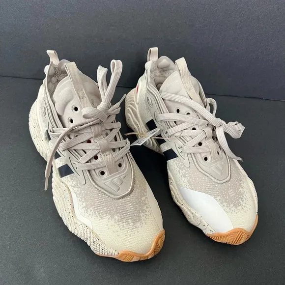 Trae Young 3 J Adidas basketball shoes sneakers size US 4 modern futuristic