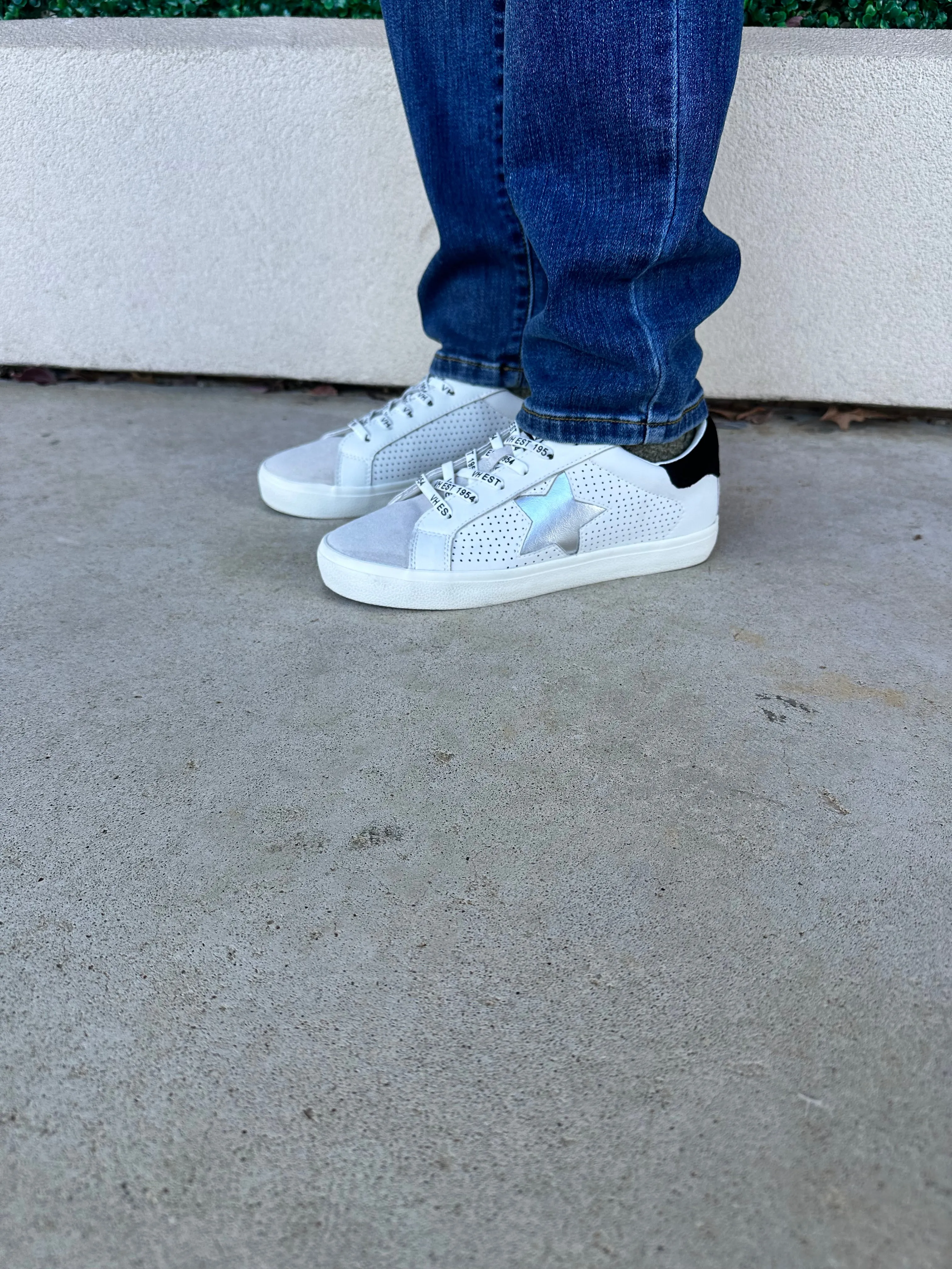 VH Gadol 29 Wht/Gry/Blk