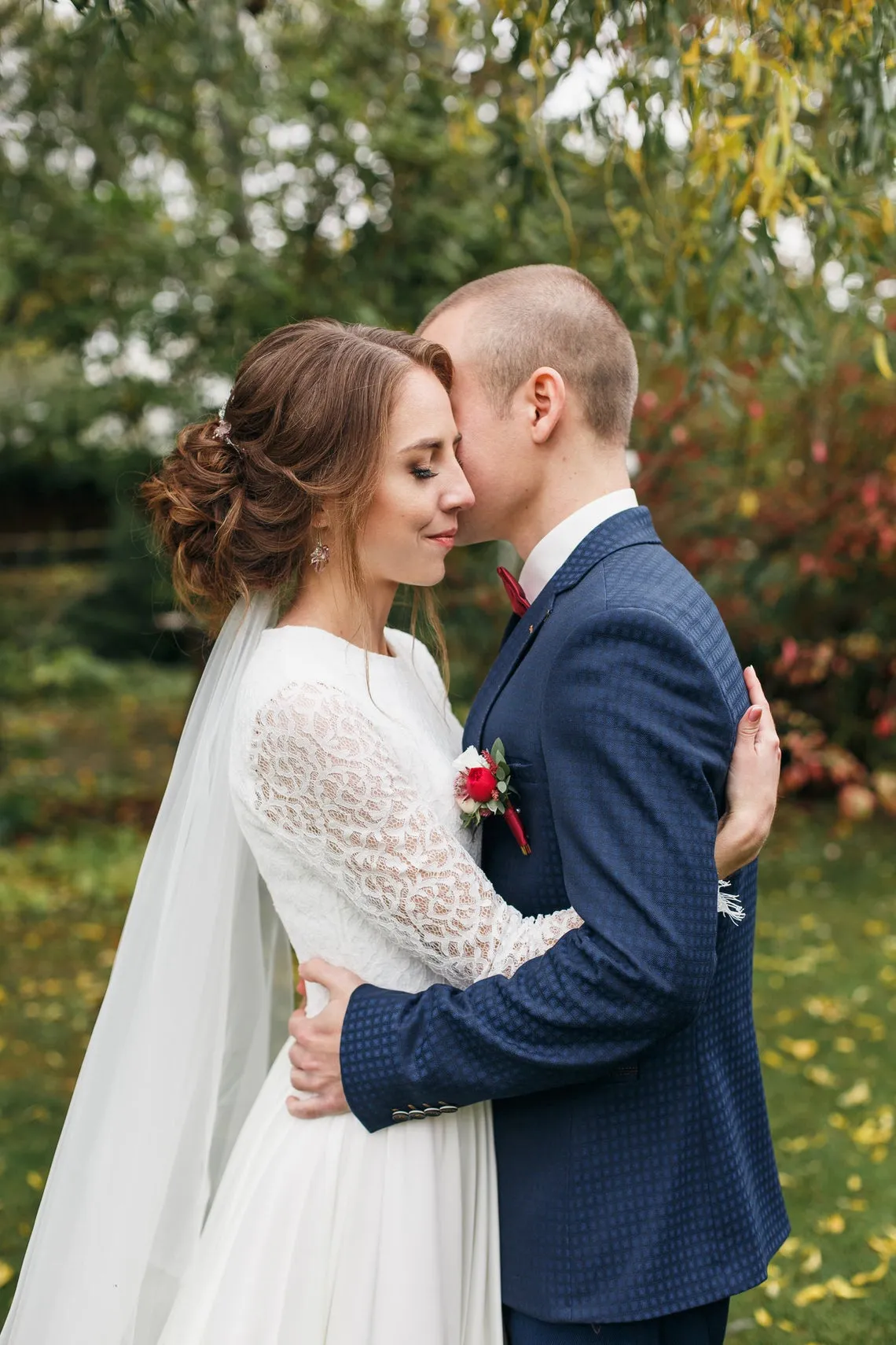 Vintage Modest Long Sleeve Lace Wedding Dress