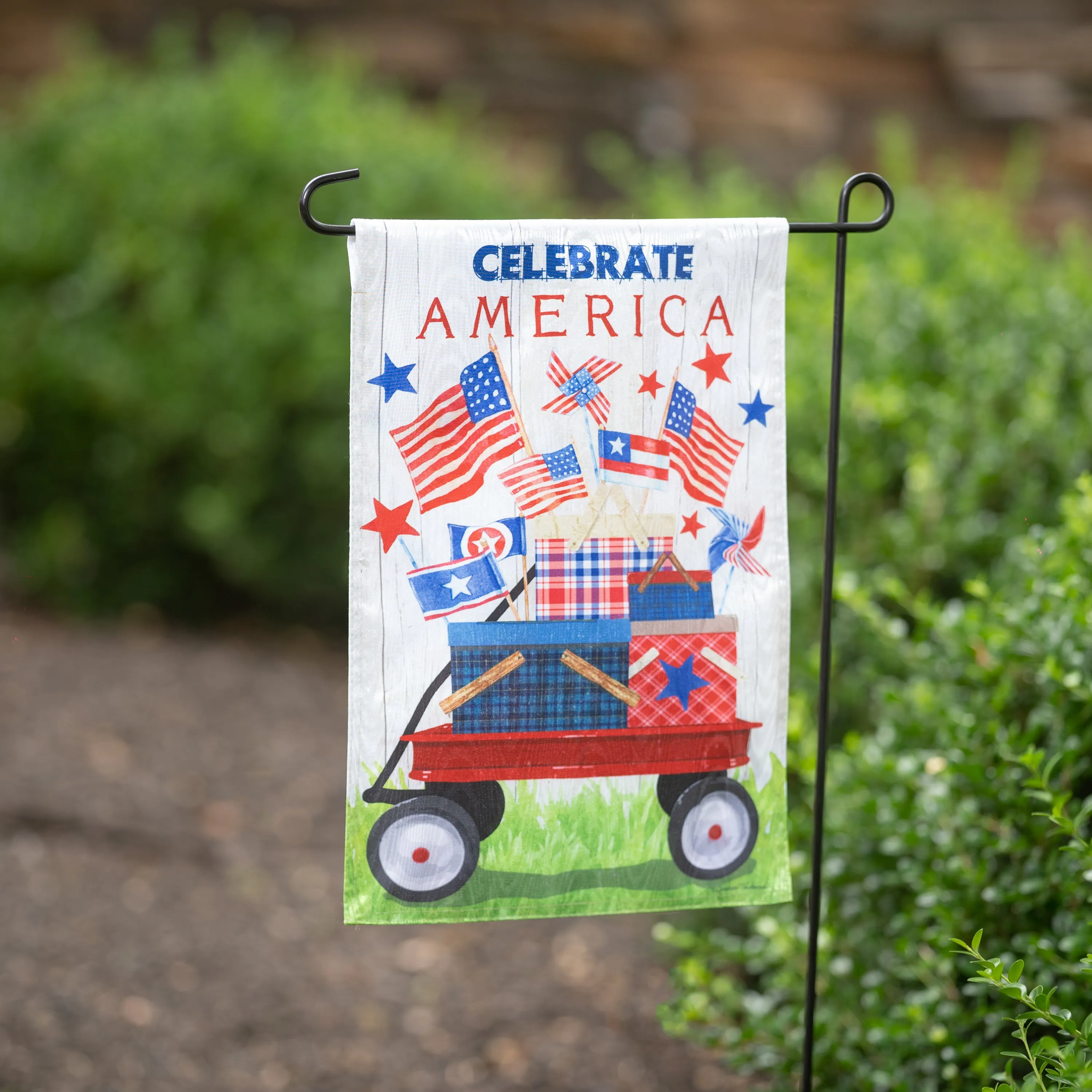 Vintage Patriotic Wagon Moire Garden Flag,14m11519