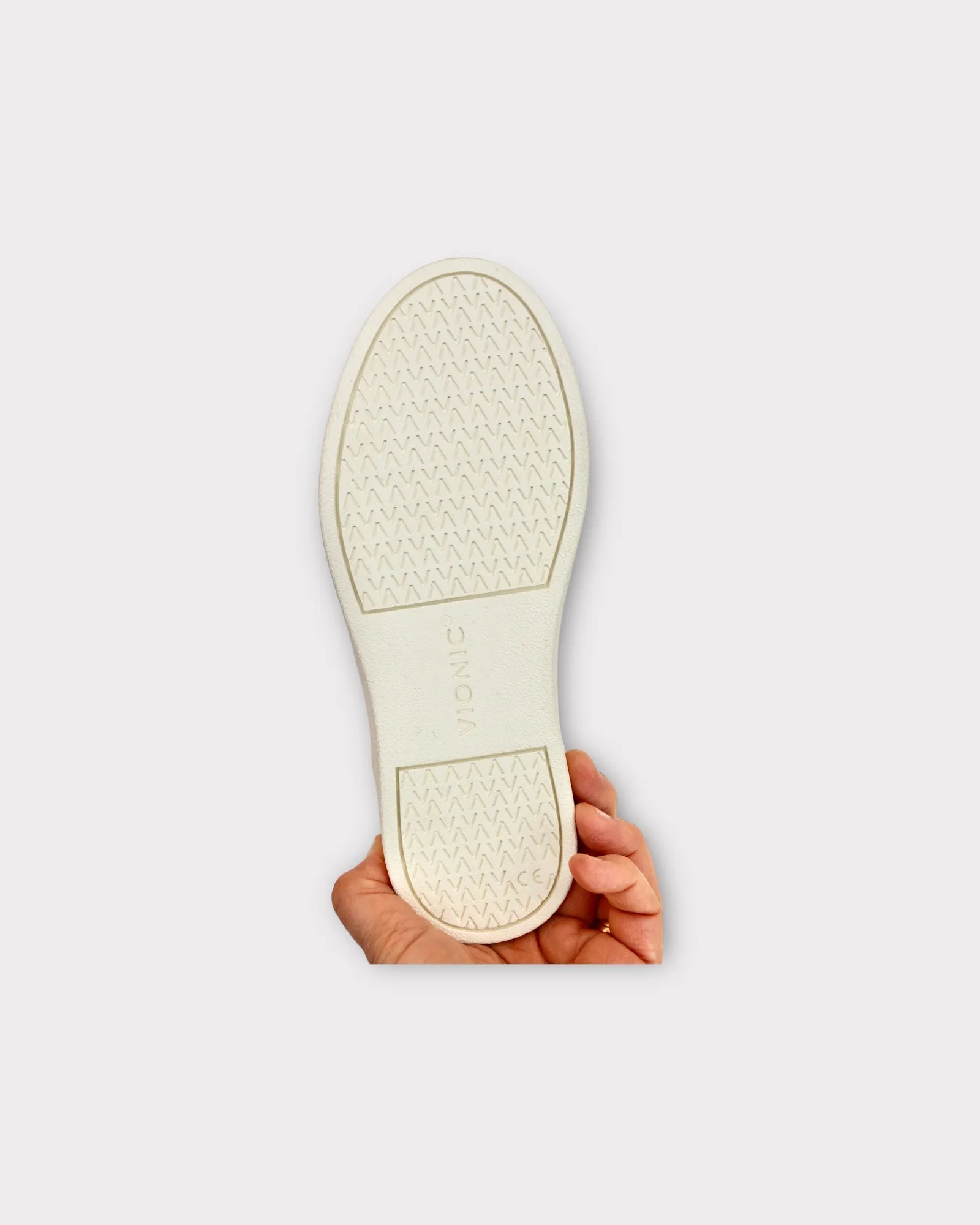 Vionic Winny Wide