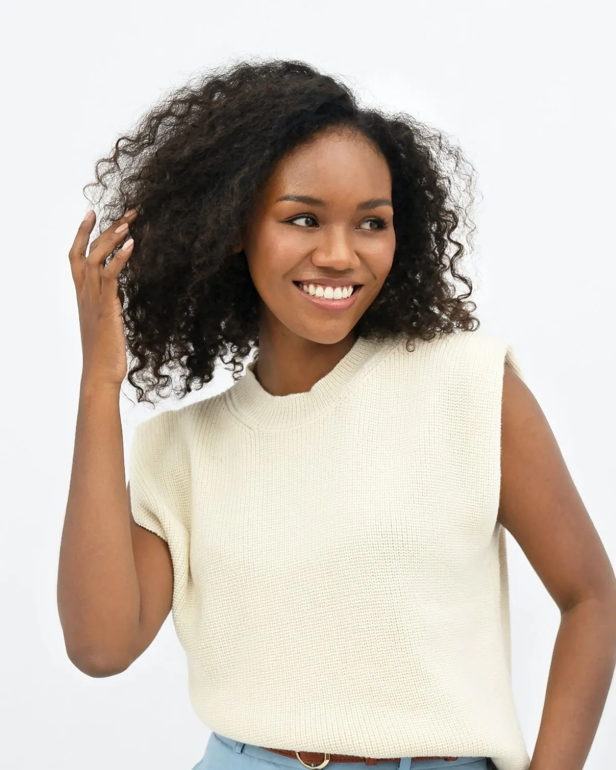 White High Neck Ribbed Knitted Top